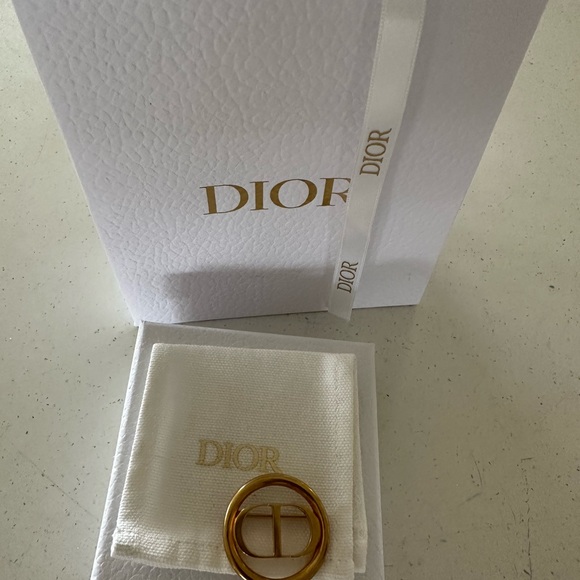 Dior brooch authentic - Picture 2 of 5